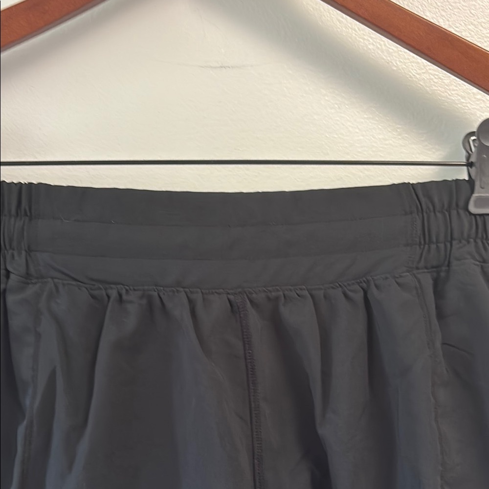 AugIris Jet Black Women's Athletic Shorts size M NWT - Picture 4 of 9